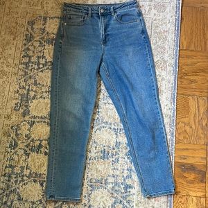 AEO American Eagle Outfitters Mom Stretch Jeans High Rise Straight Leg Size 8